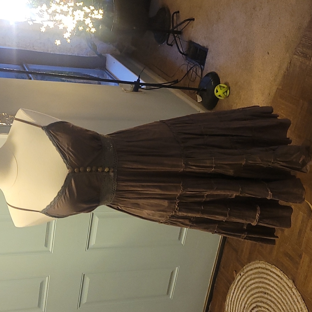 Nice brown fully lined full midi dress.